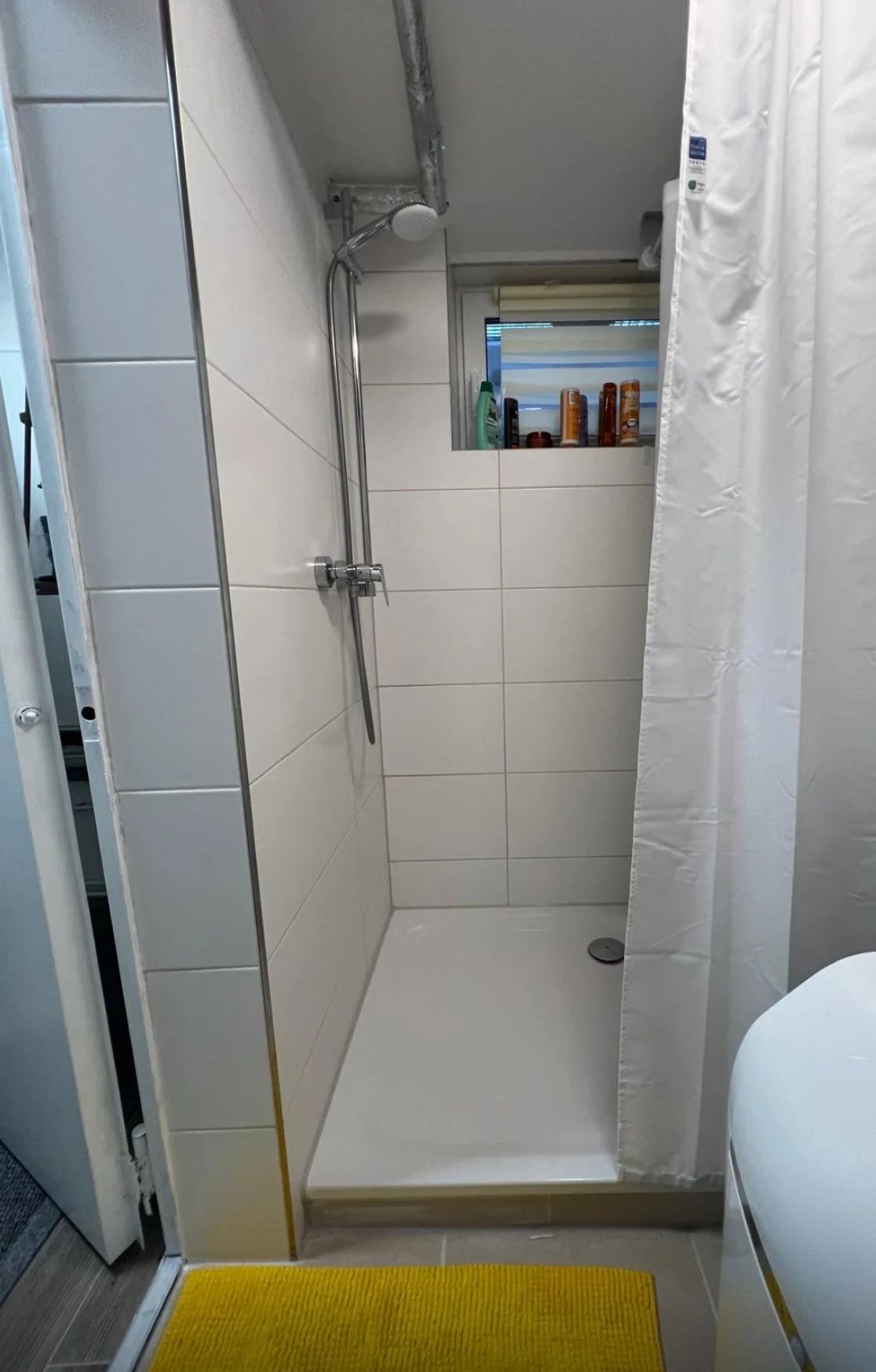 1-Zimmer Wohnung im DG • Top Lage Volkach image 2